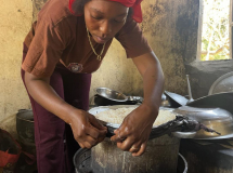 03 gambia-kochen-mit-maymuna-reis